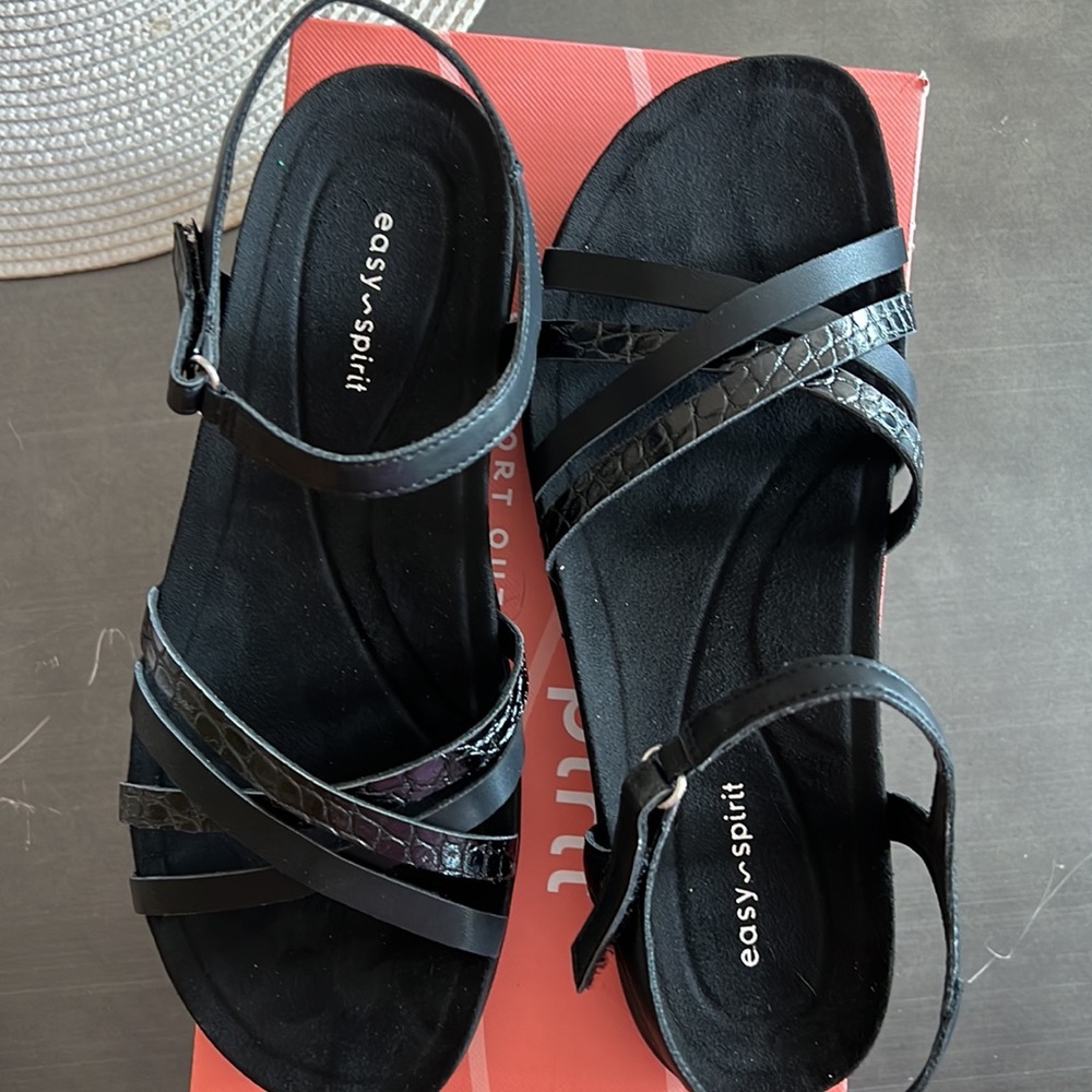 NEW Black leather sandals NEVER WORN - Picture 4 of 5